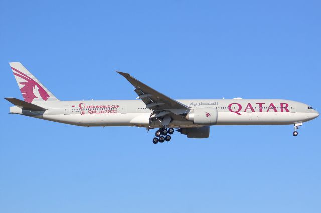 BOEING 777-300ER (A7-BEH) - A Qatar B777-300ER landing at Frankfurt Airport.br /br /Location: Viewpoint "West Runway"/Aussichtspunkt "Startbahn West".br /Date: 13.02.23 (dd/mm/yy