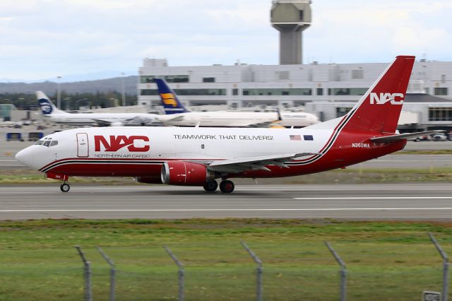 BOEING 737-300 (N360WA)