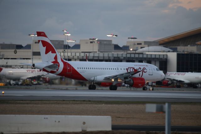 Airbus A319 (C-GBHZ)