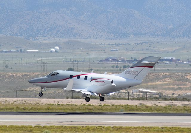 Honda HondaJet (N273C)