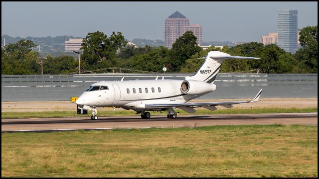 Bombardier Challenger 300 (N825TF) - Challenger 300 departing from Dallas Love Field.
