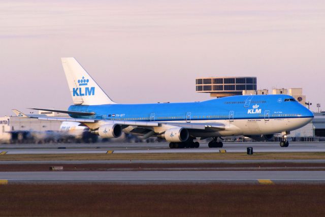 Boeing 747-400 (PH-BFT)