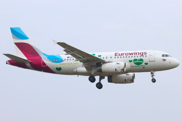 Airbus A319 (9H-EXQ)