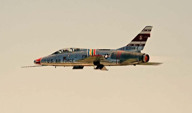 North American Super Sabre (N2011V) - NORTH AMERICAN SUPPER SABRE (N2011V)