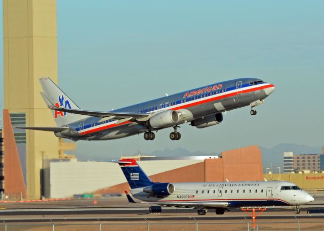 Boeing 737-800 (N979AN)
