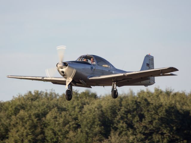 Piaggio P-149 (N149DD) - Take off runway 26.