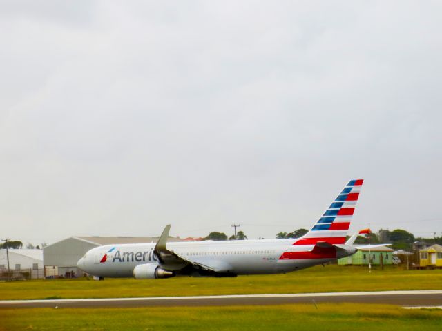 BOEING 767-300 (N379AA) - Taxi to runway 09 en route to Miami (KMIA)