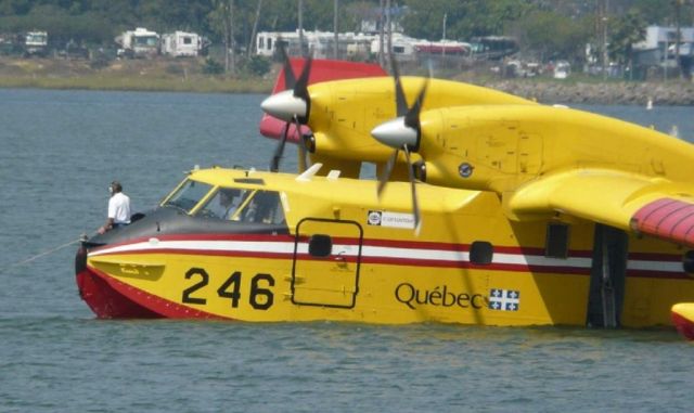 Canadair CL-415 SuperScooper (C-GQBI) - QUE 246  CL-415 Une petite partie de pêche...