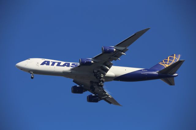 BOEING 747-8 (N854GT)