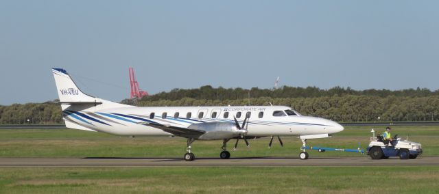 Fairchild Dornier SA-227DC Metro (VH-VEU)