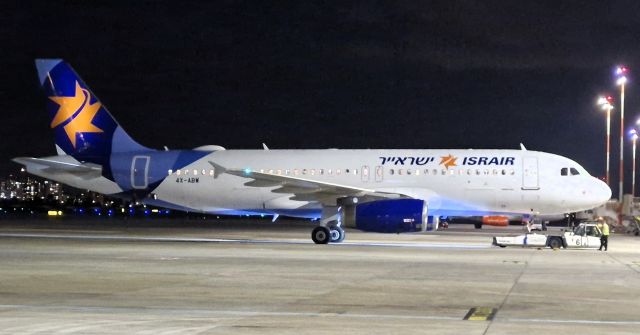 Airbus A320 (4X-ABW)