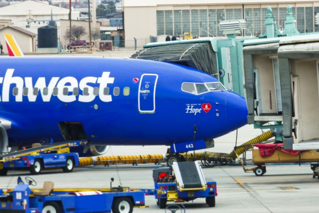Boeing 737-700 (N443WN)
