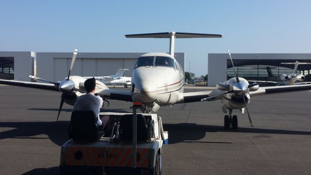 Beechcraft Super King Air 200 (VH-ITH)