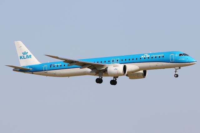 EMBRAER ERJ-190-400 (PH-NXK)