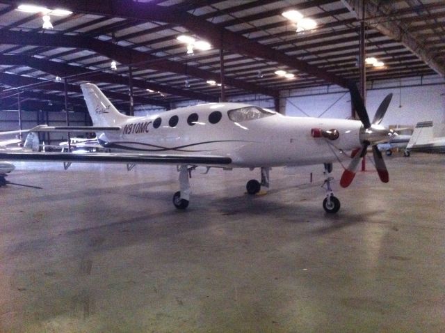 Epic Aircraft LT (N910MC)
