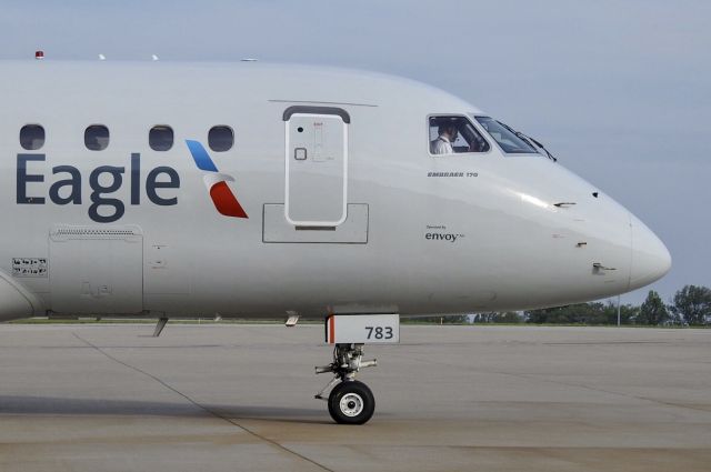 Embraer 170/175 (N783LC)