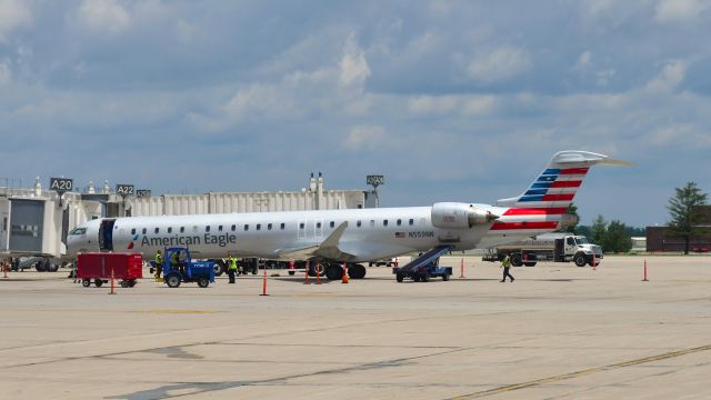 Canadair Regional Jet CRJ-900 (N599NN) - American Eagle Bombardier CRJ-900LR N599NN in Dayton 