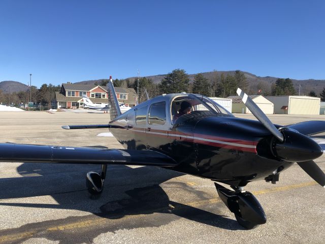 Piper Cherokee (N8201W) - Winter Stop at KRUT