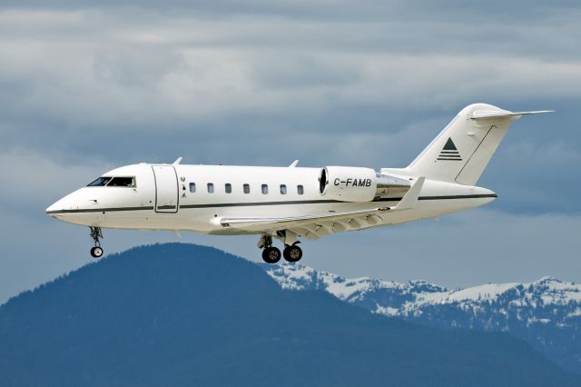 Canadair Challenger (C-FAMB)