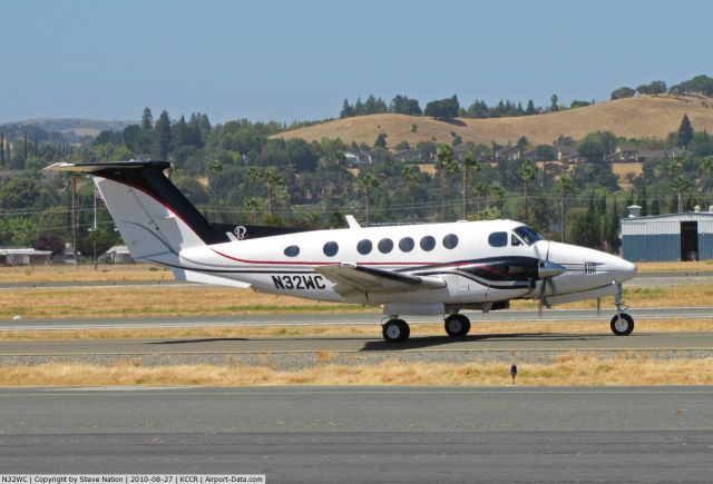 Beechcraft Super King Air 200 (LV-CTR) - LV-CTR with old registration