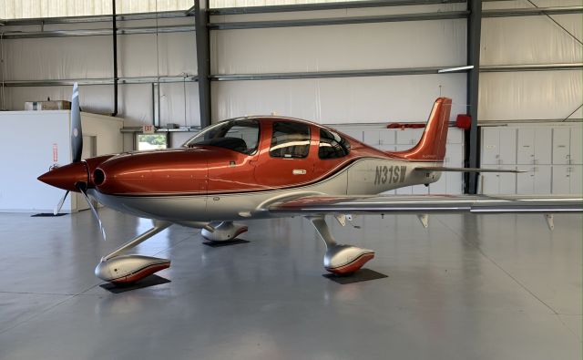 Cirrus SR-22 (N31SW)