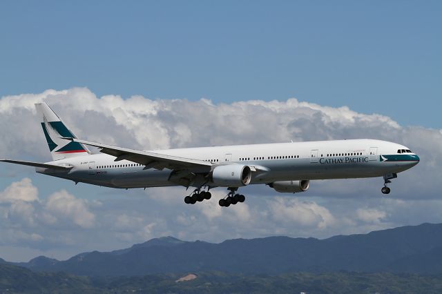 Boeing 777-200 (B-HNP)