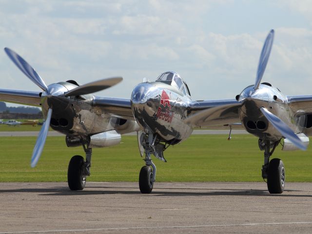 — — - I have yet to find an angle, where this plane looks ugly!