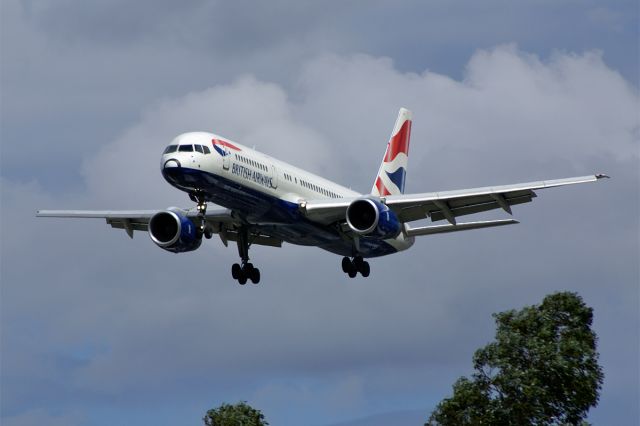 Boeing 757-200 (G-CPER)