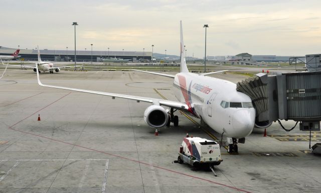 Boeing 737-800 (9M-MLM) - Malaysia Airlines Boeing 737-8H6(WL) 9M-MLM in Kuala Lumpur 