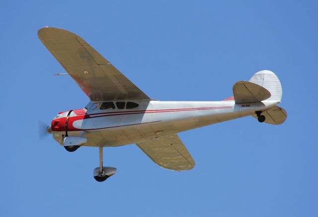 Cessna 190 (VH-AAL) - Manufactured in 1948, USAbr /Photo: 21.11.2015