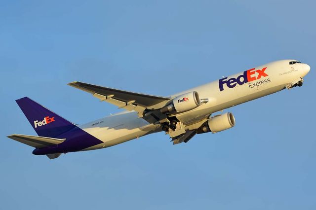 BOEING 767-300 (N134FE) - Fedex Express Boeing 767-3S2F N134FE at Phoenix Sky Harbor on January 30, 2018. 