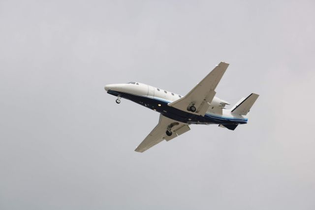 Cessna Citation V (N475CW) - landing on 19L  17May19