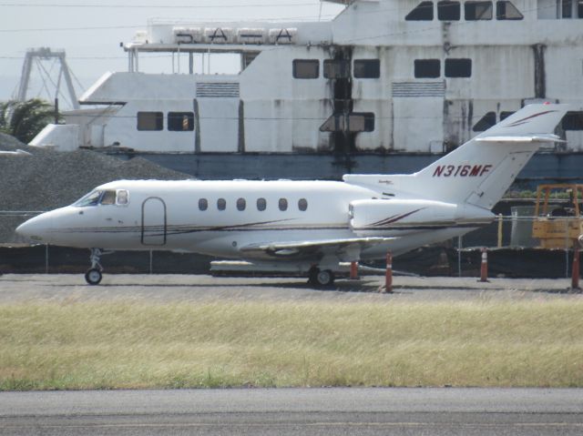 Hawker 800 (N316MF)