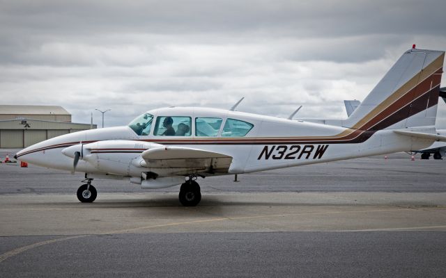 Piper Aztec (N32RW) - Napa Airport Sept. 7, 2019