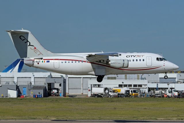 Avro Avroliner (RJ-85) (EI-RJT)