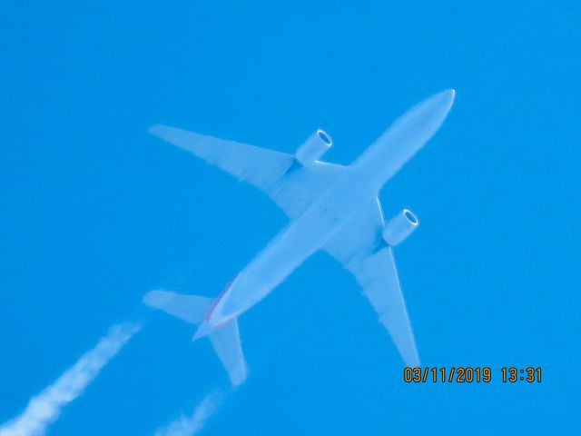 Boeing 777-200 (N785AN)