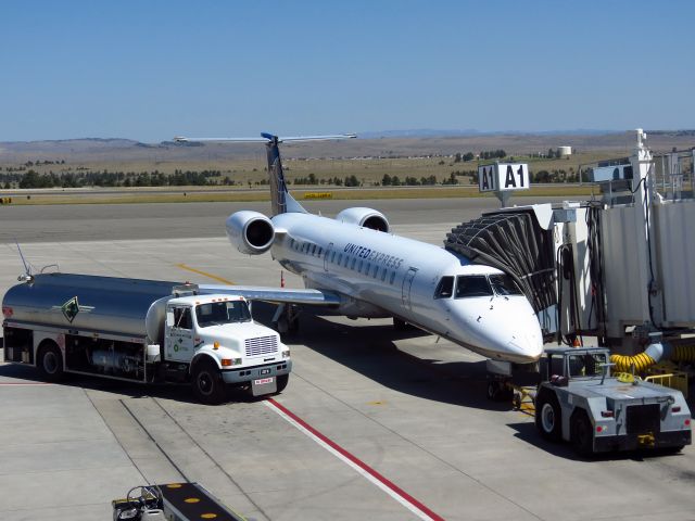 Embraer EMB-145XR (N11199)