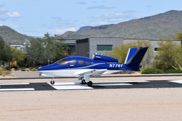 Cirrus Vision SF50 (N776Y)