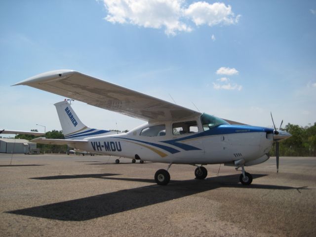 Cessna Centurion (VH-MDU) - Barrier Air Charter, Darwin International Airport, NT