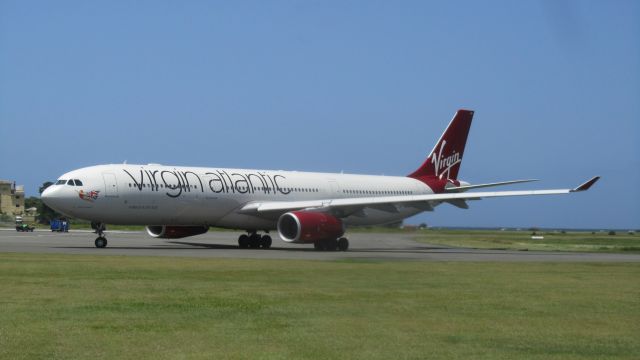 Airbus A330-300 (G-VWAG)