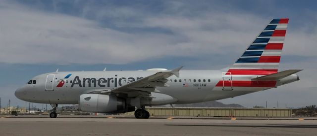 Airbus A319 (N817AW) - PHX barry m. goldwater terminal 4 Charlie 23APR19