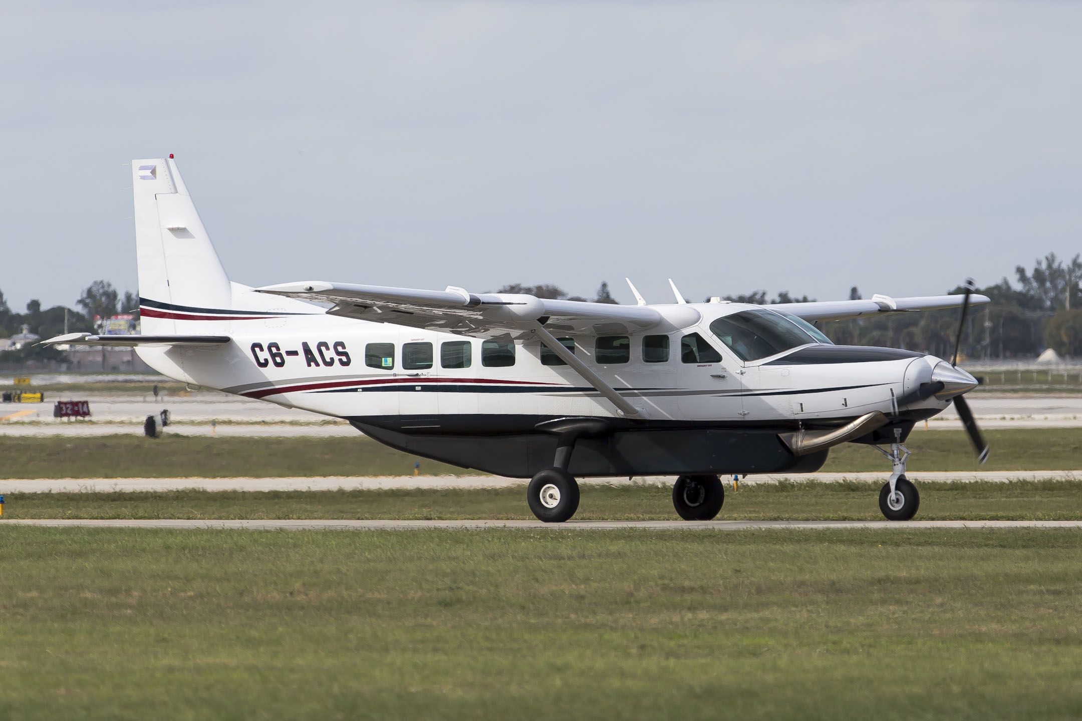 Cessna Caravan (C6-ACS)