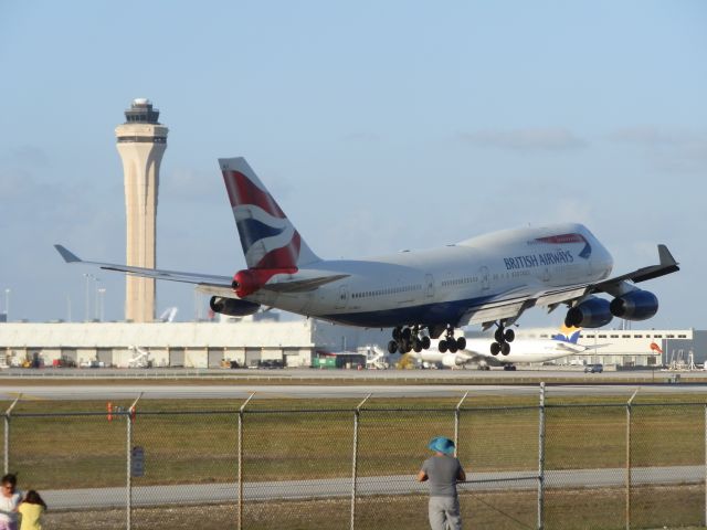 Boeing 747-400 (G-BNLV)