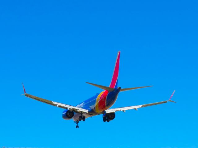 Boeing 737 MAX 8 (N8800L) - SWA1798br /DEN-TULbr /10/13/22