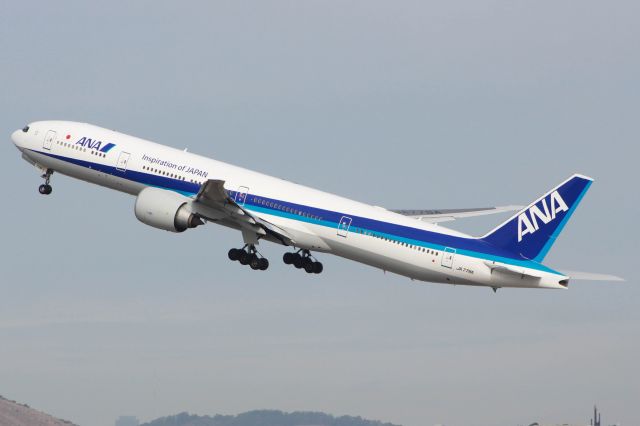 BOEING 777-300 (JA778A)