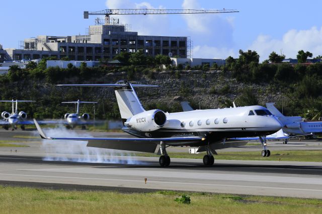 Gulfstream Aerospace Gulfstream IV (N101CV) - N101CV landing at TNCM St Maarten