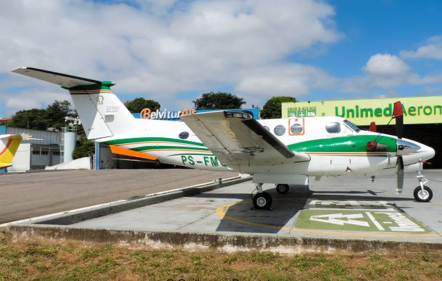 Beechcraft Super King Air 200 (PS-FMG)