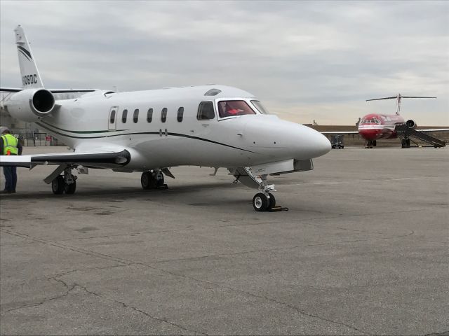 IAI Gulfstream G100 (N608DC)