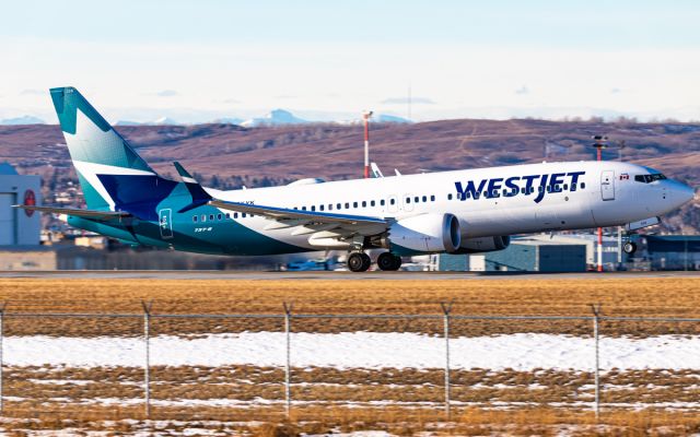 Boeing 737 MAX 8 (C-FXYK)