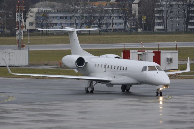 Embraer ERJ-135 (9H-JPC)